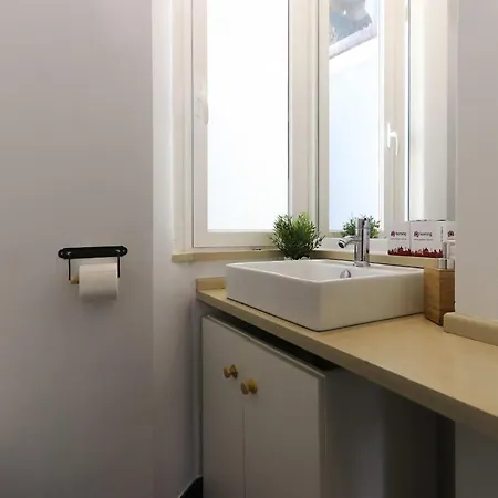 Cosy Alcantara By Homing * Lisbon