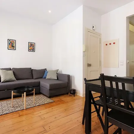Cosy Alcantara By Homing Apartment *